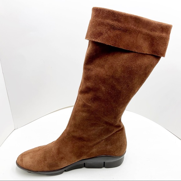 {Sesto Meucci Sport}Suede Cuffed Boots - Picture 4 of 14